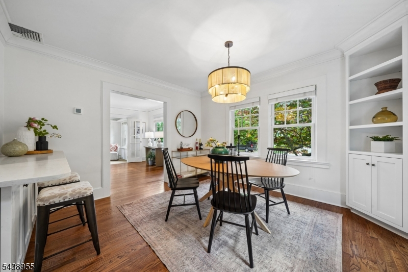 20 Euclid Pl