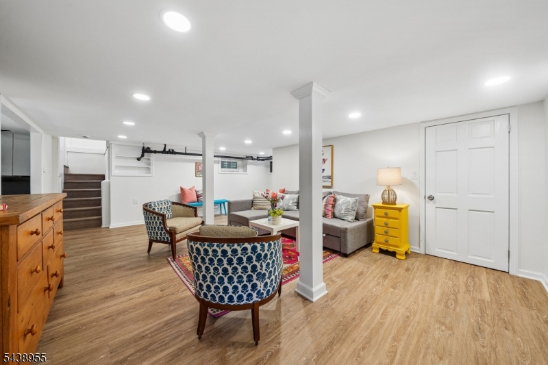 20 Euclid Pl