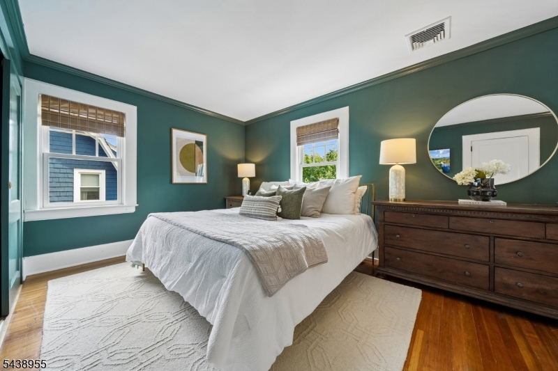 20 Euclid Pl