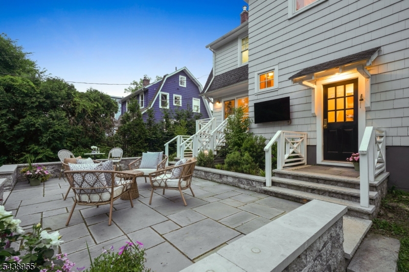 20 Euclid Pl