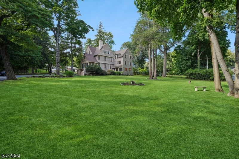 6 Edgehill Rd
