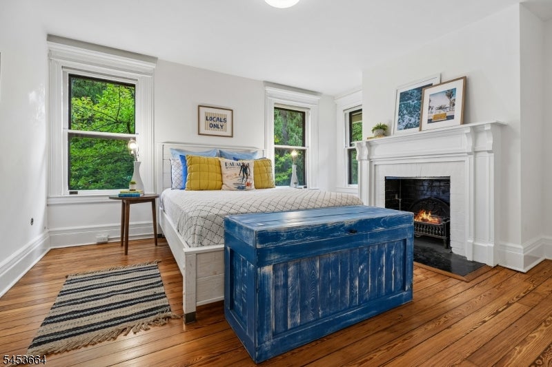 6 Edgehill Rd