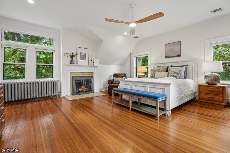 6 Edgehill Rd