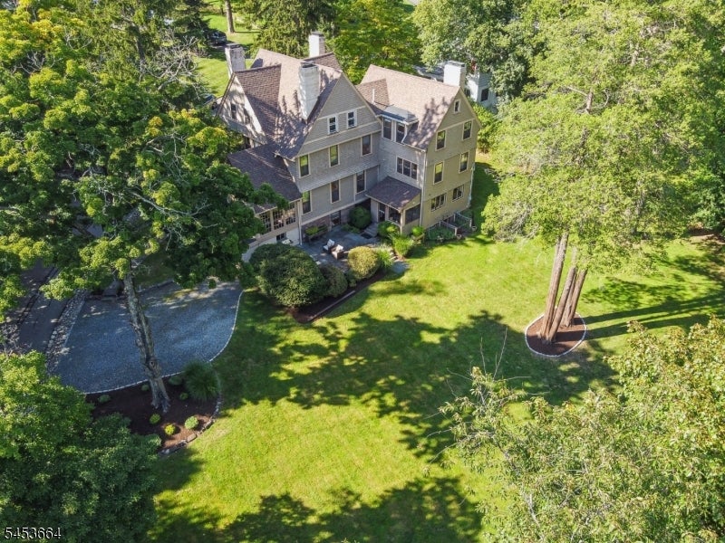 6 Edgehill Rd