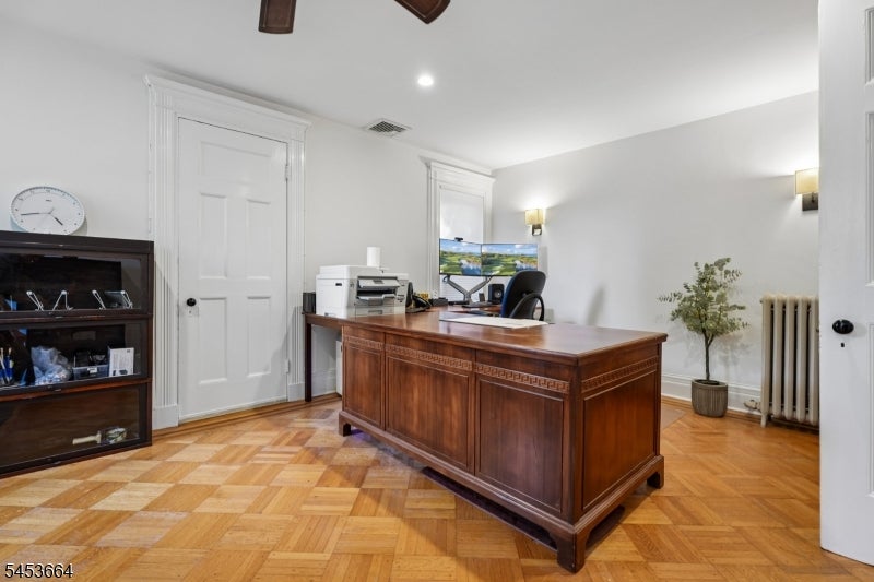 6 Edgehill Rd