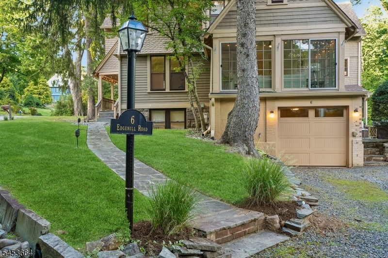 6 Edgehill Rd