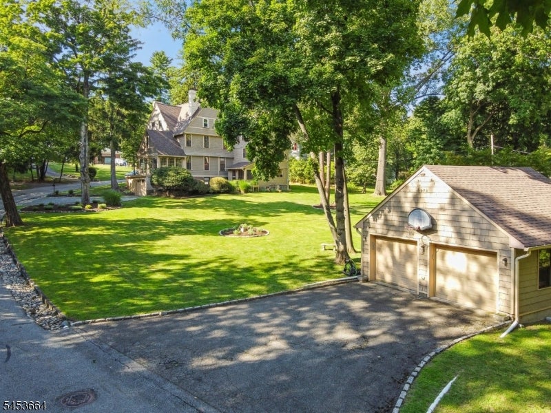6 Edgehill Rd