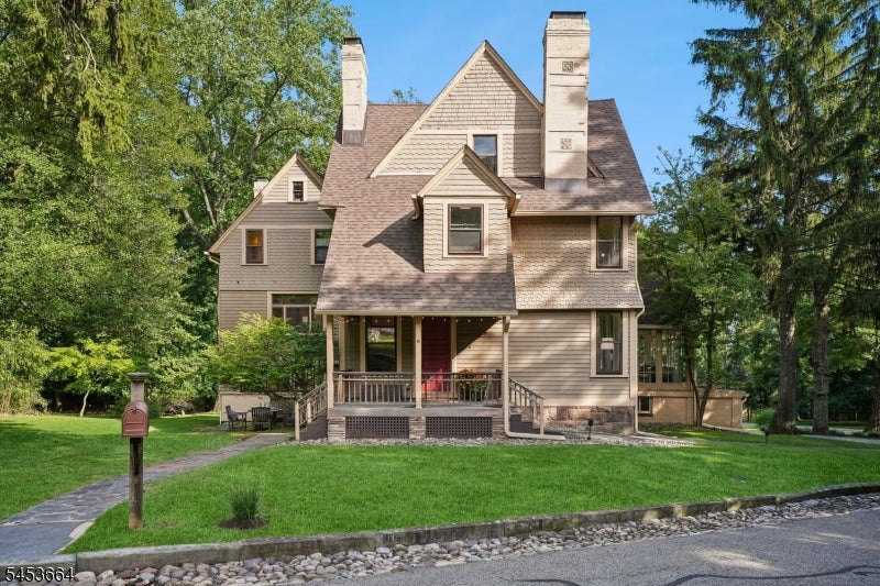 6 Edgehill Rd West Orange Twp NJ