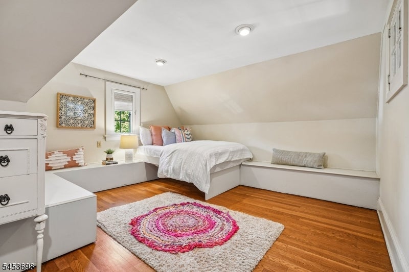 136 Summit Ave