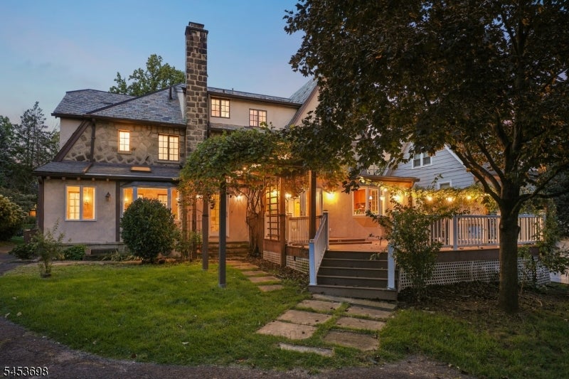 136 Summit Ave