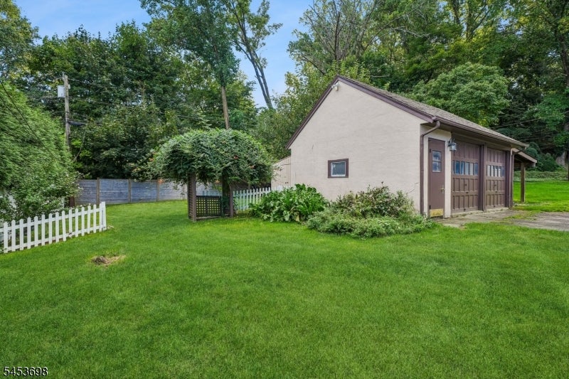 136 Summit Ave