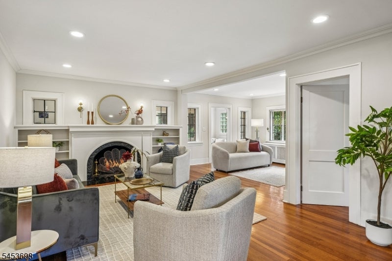 136 Summit Ave