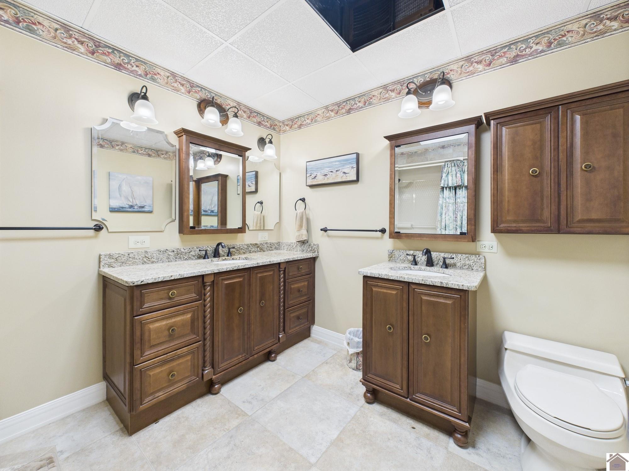 62 Lakeshore Dr Unit: Kentucky Lake