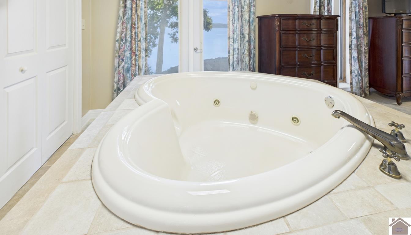 62 Lakeshore Dr Unit: Kentucky Lake