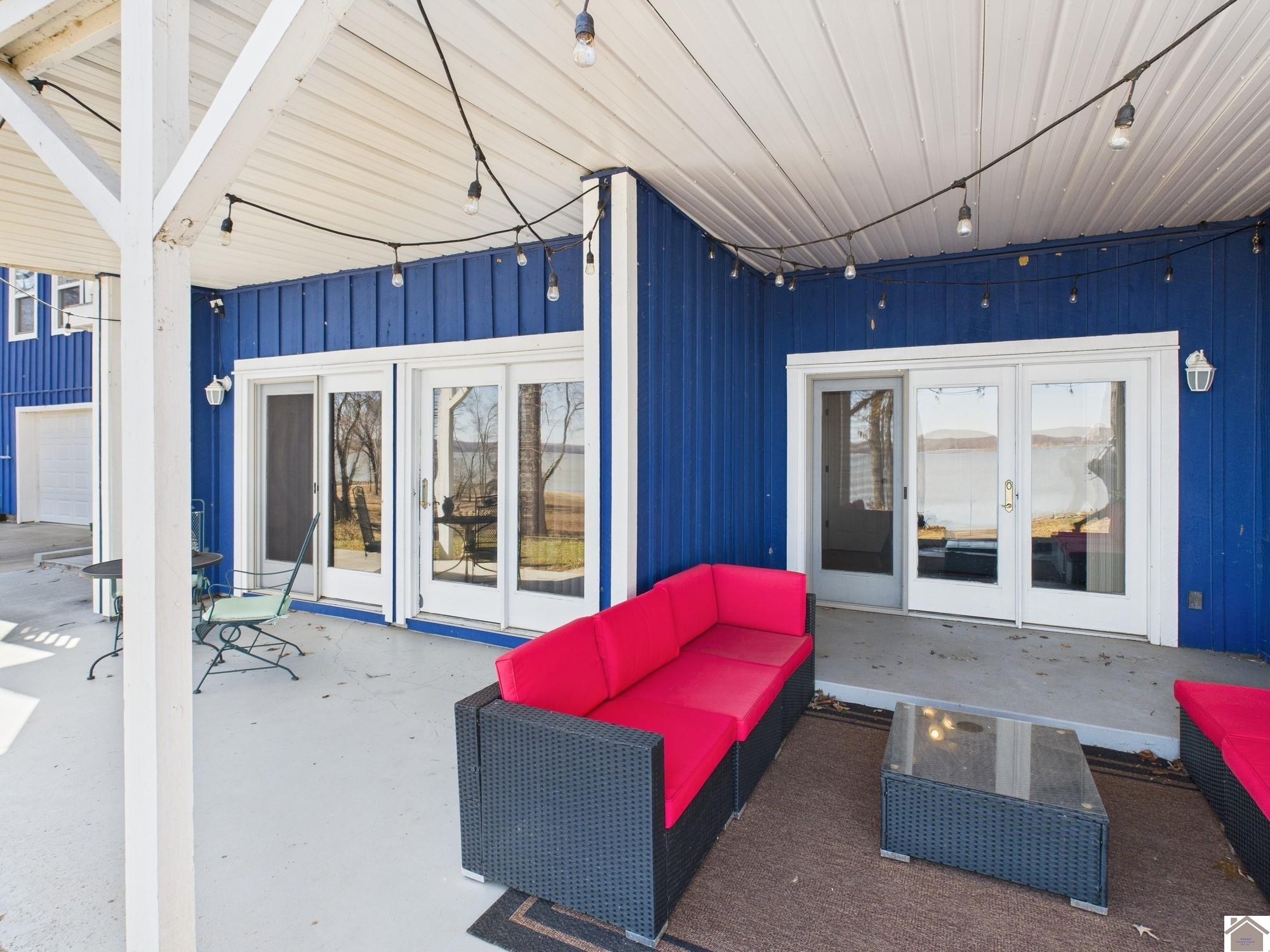 532 Waterway Trl