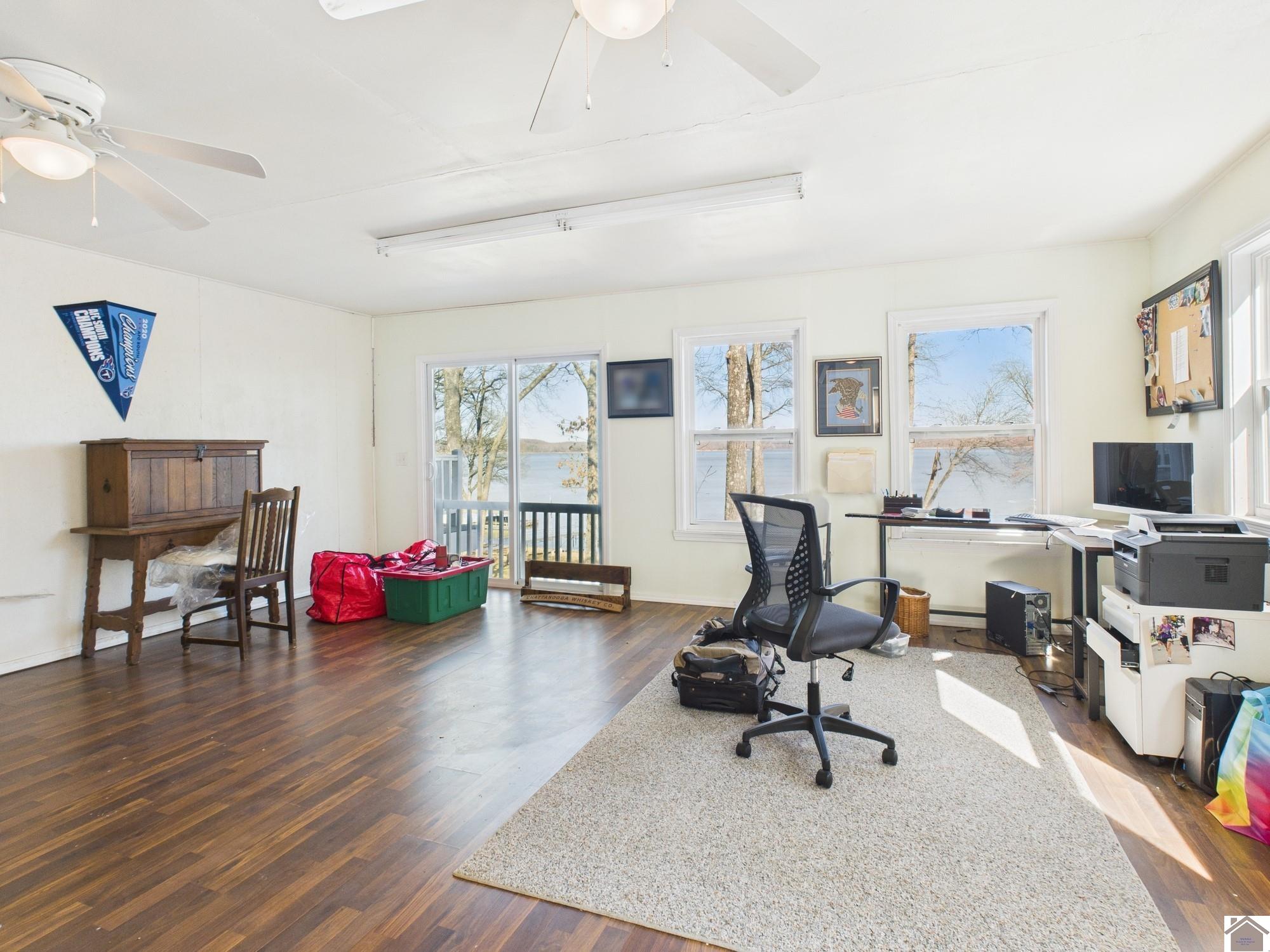 532 Waterway Trl
