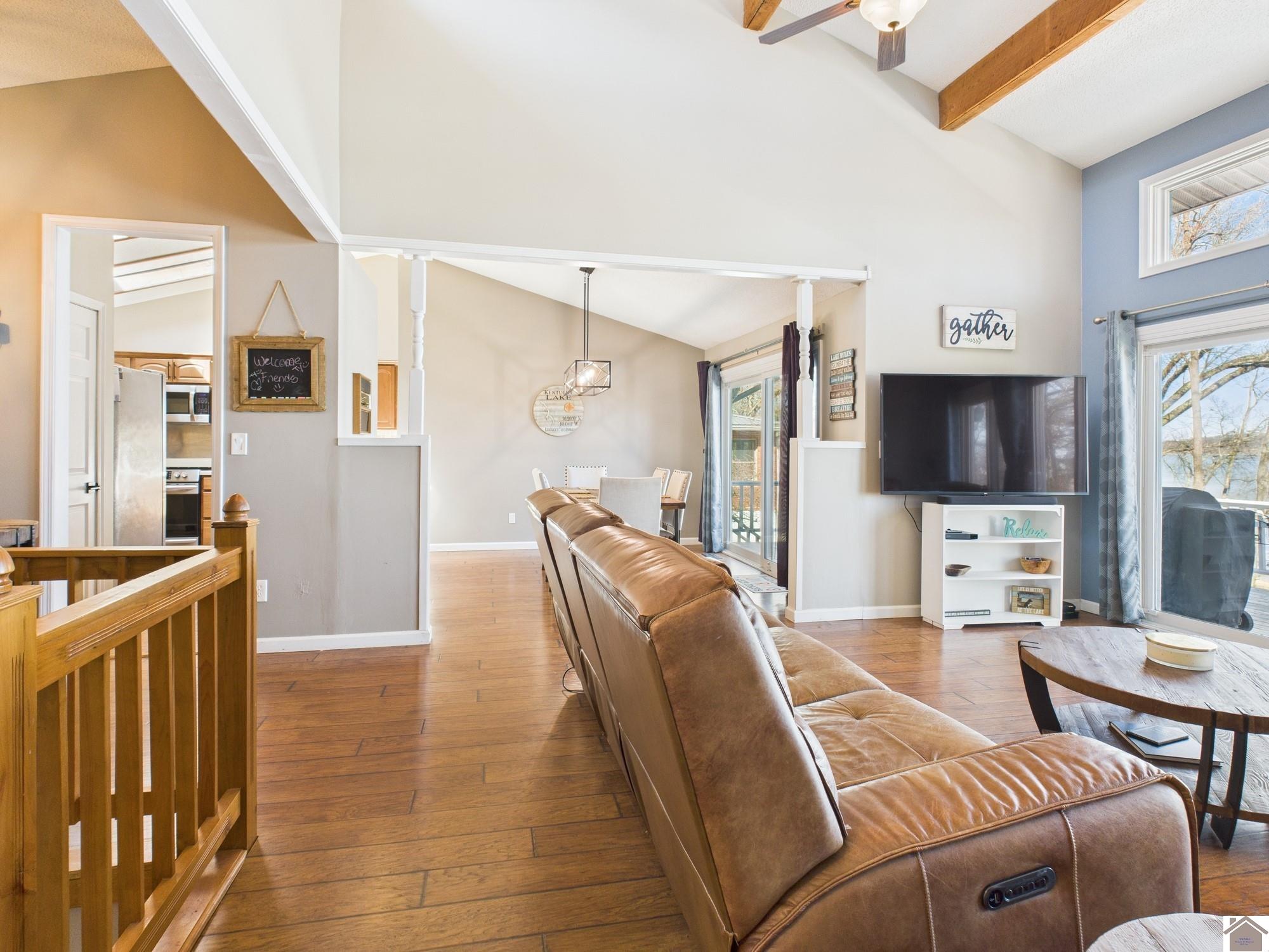 532 Waterway Trl