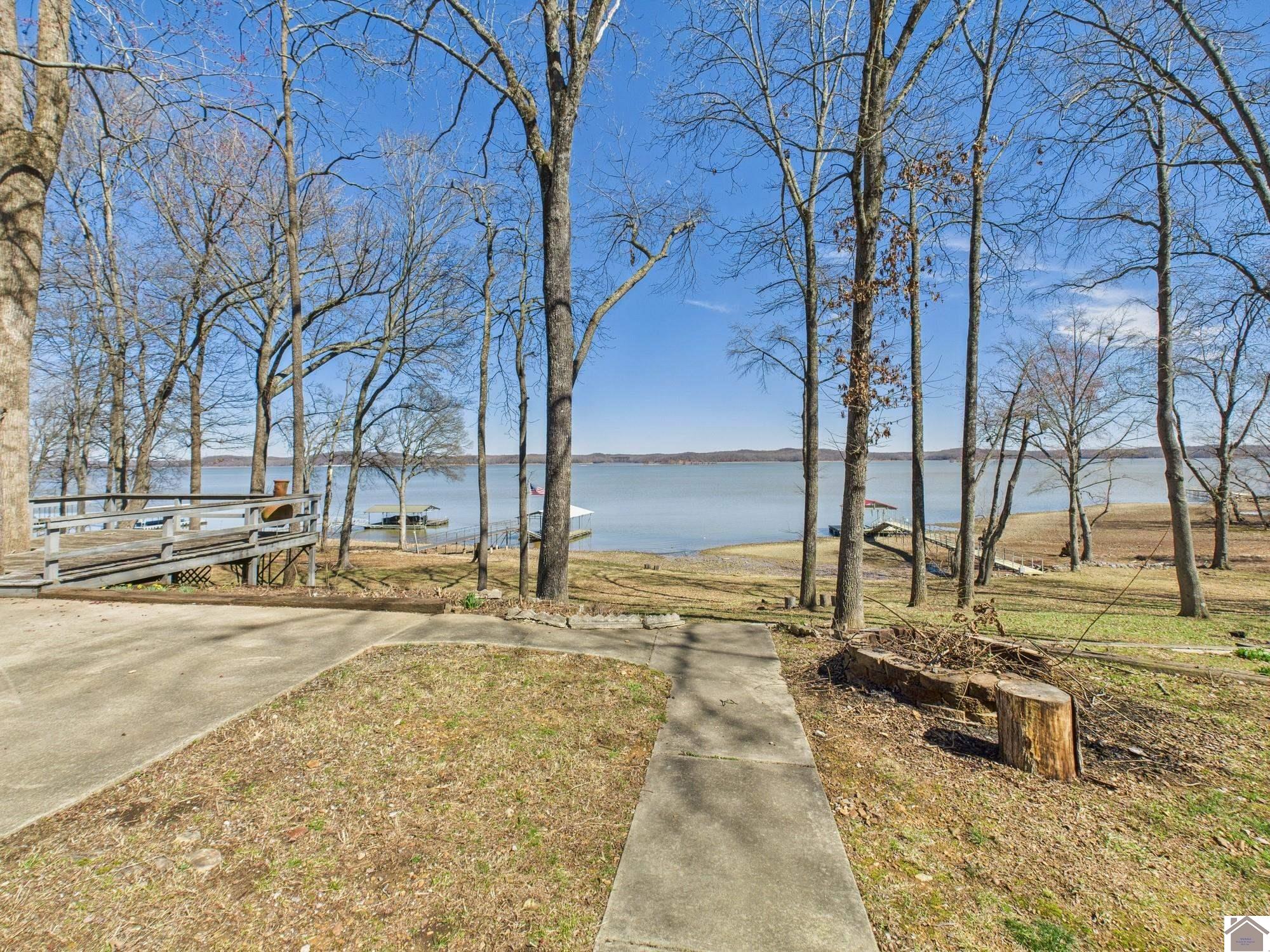 532 Waterway Trl