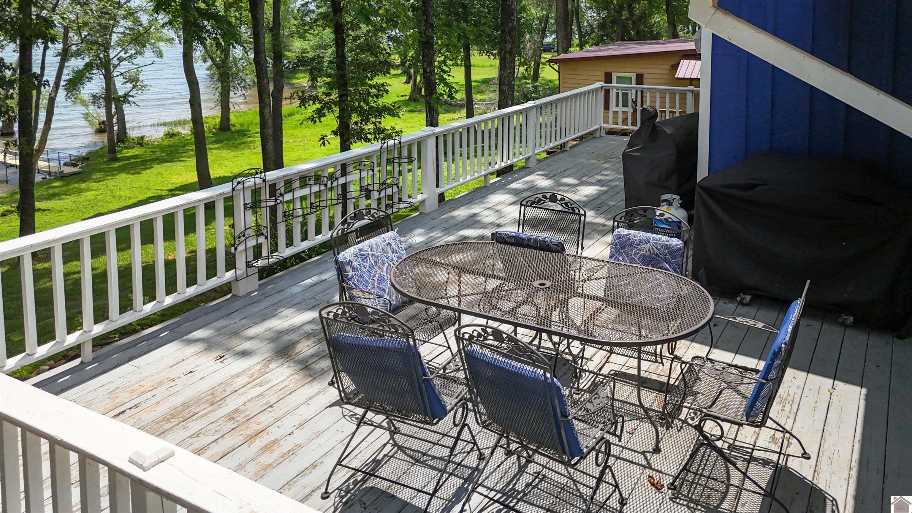 532 Waterway Trl