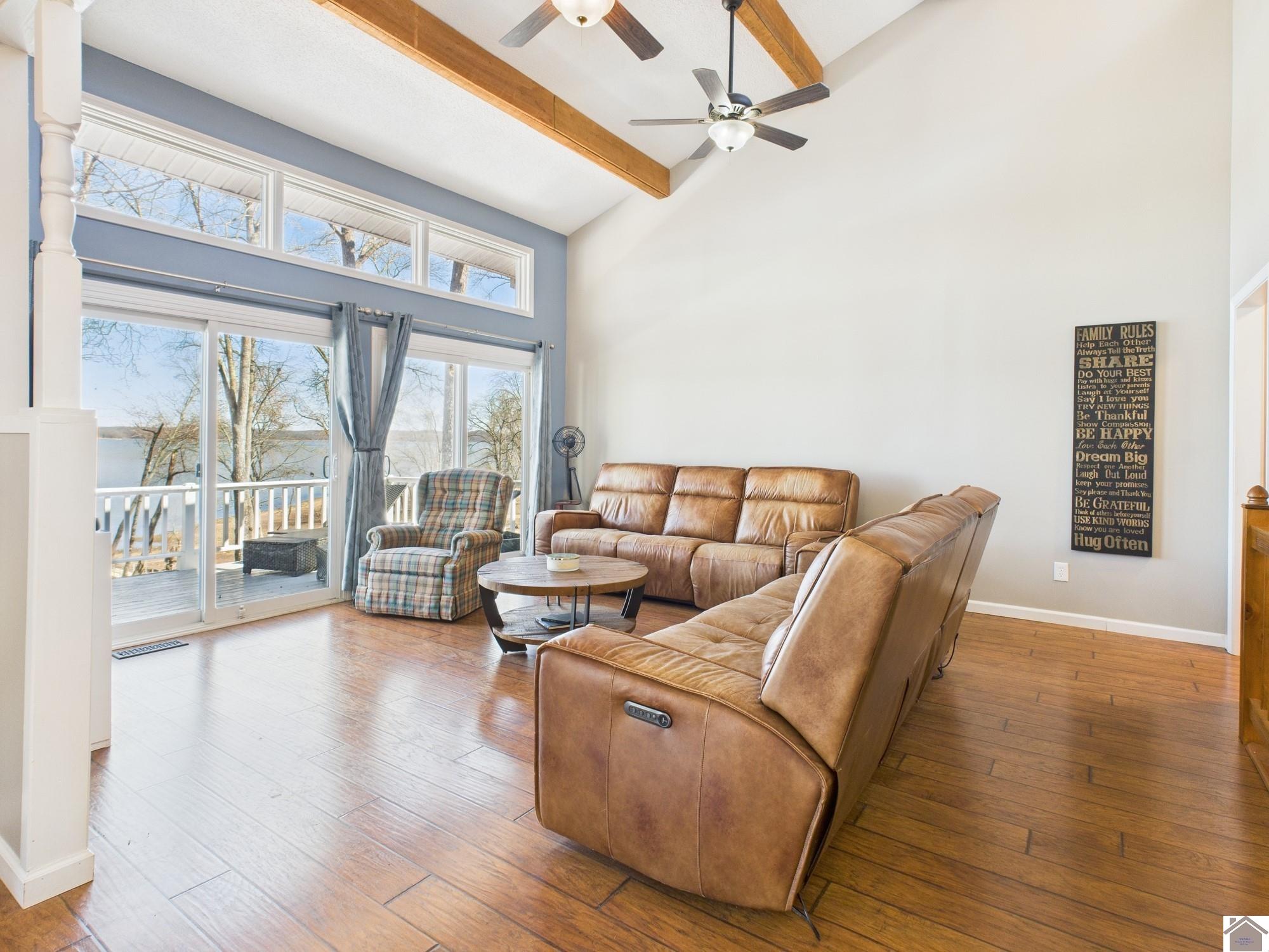 532 Waterway Trl