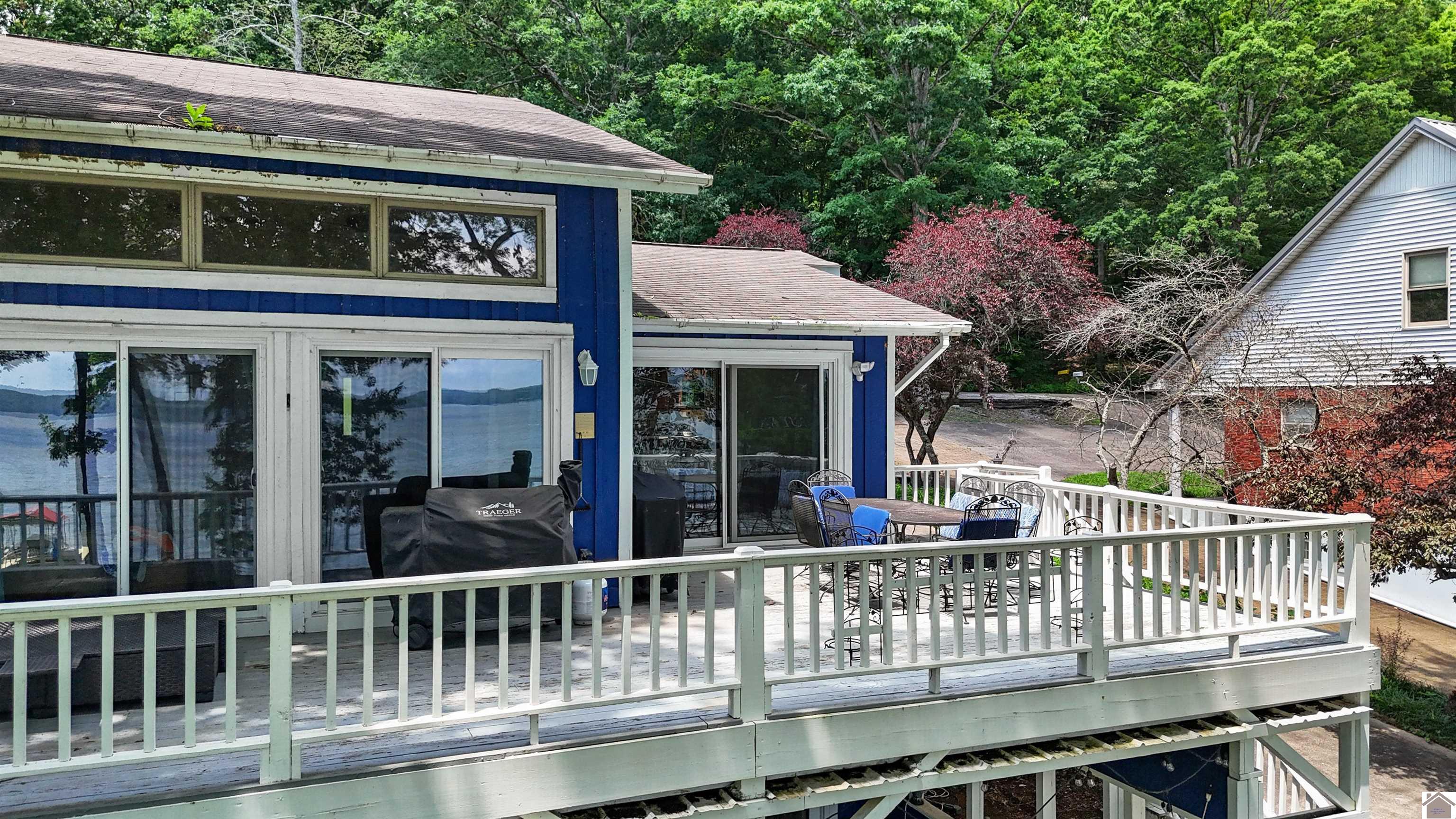 532 Waterway Trl
