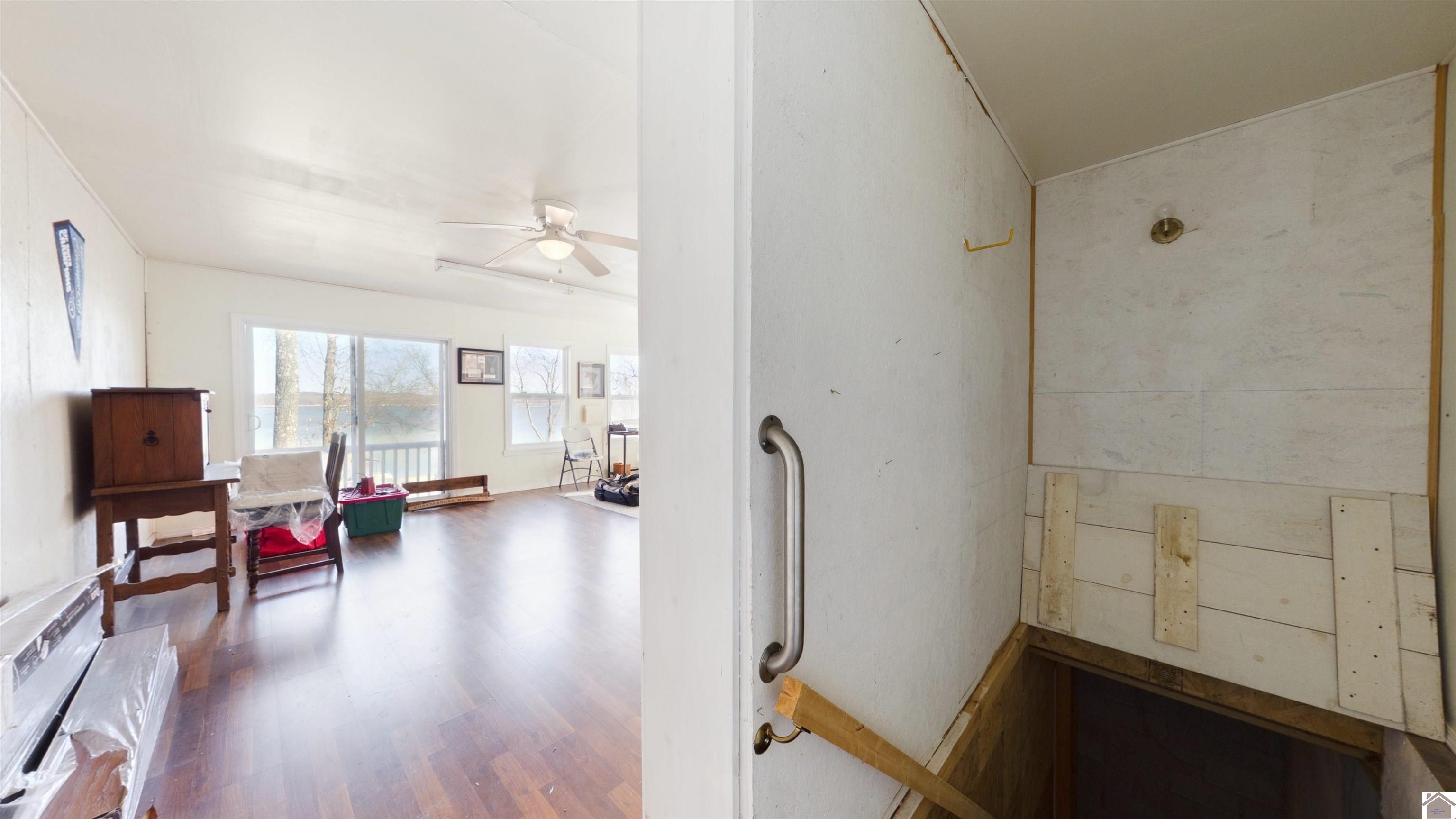 532 Waterway Trl