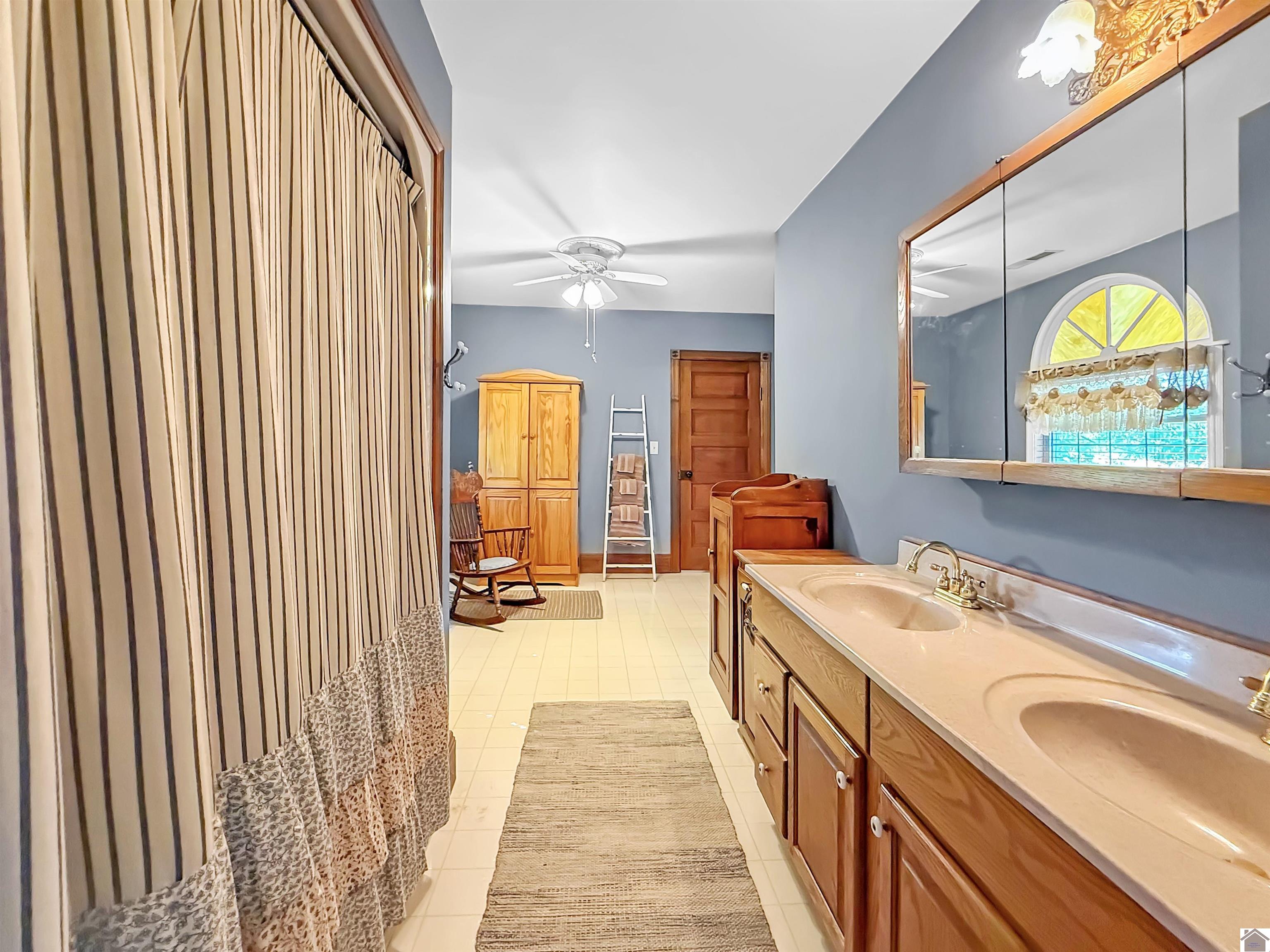 428 Backstrom Heights