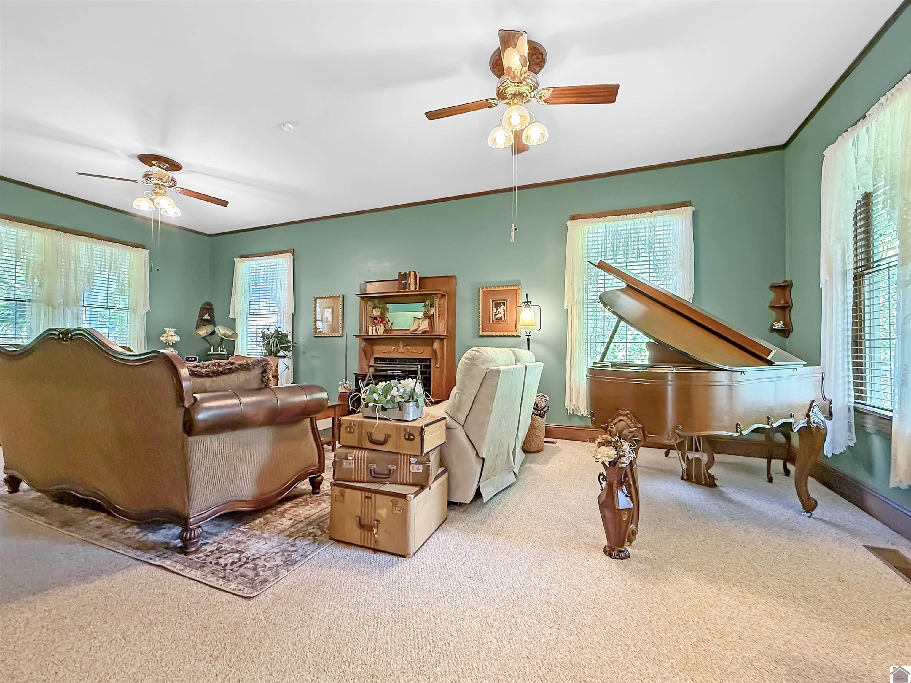 428 Backstrom Heights