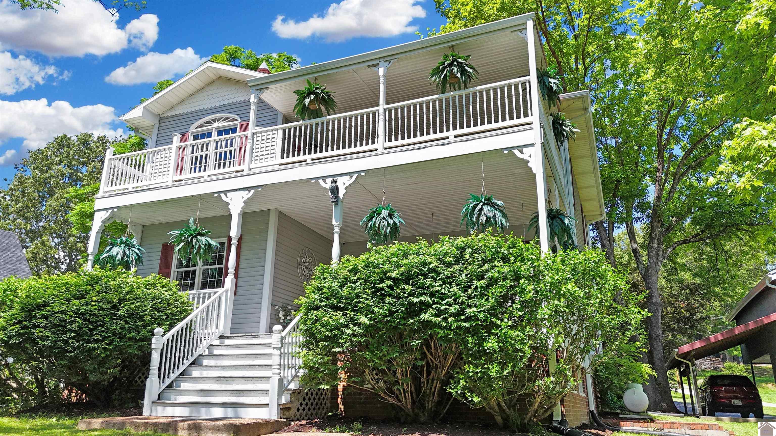 428 Backstrom Heights