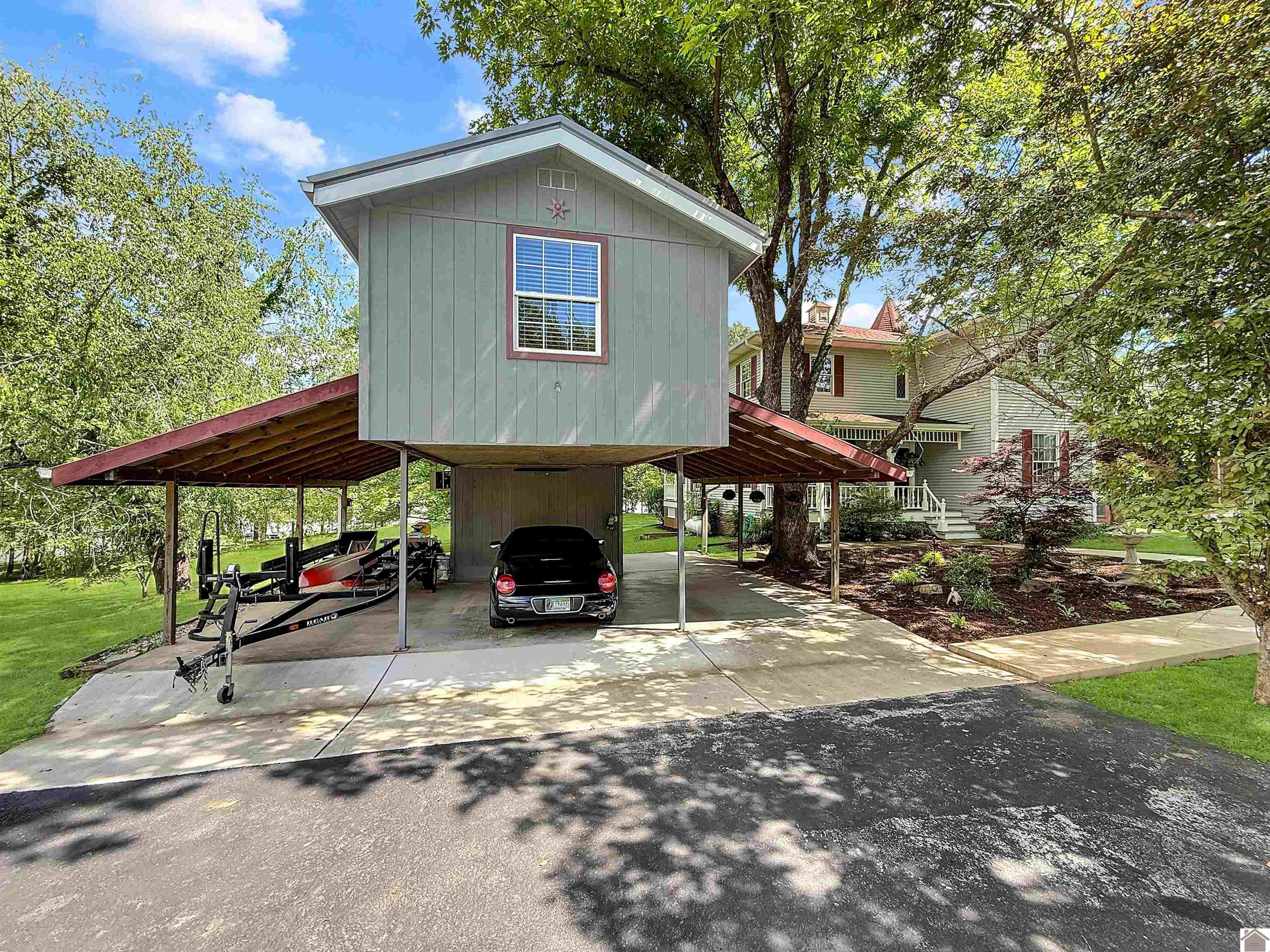 428 Backstrom Heights