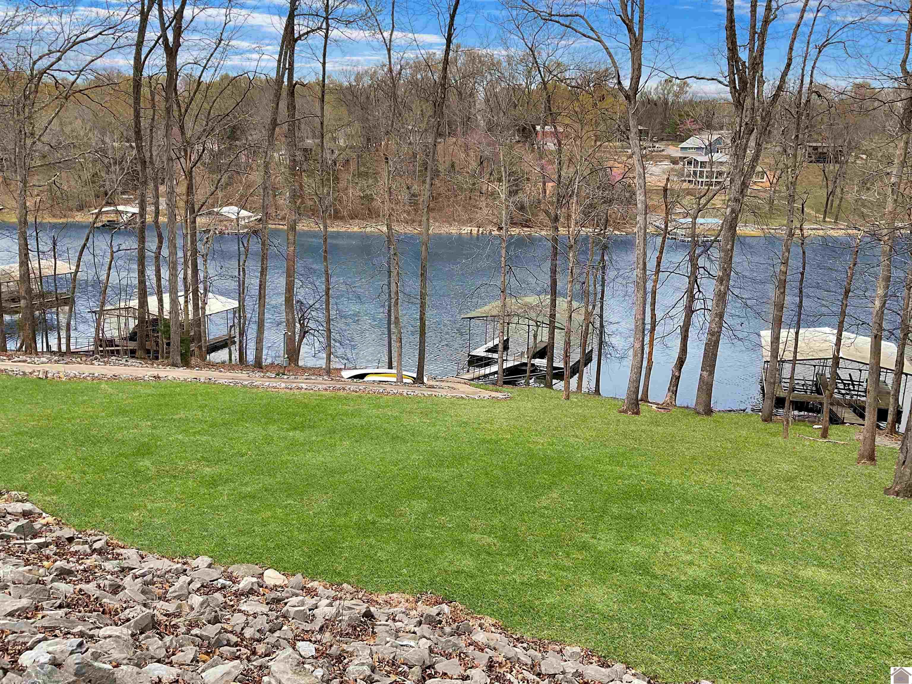 695 Bayshore Unit: Lake Barkley