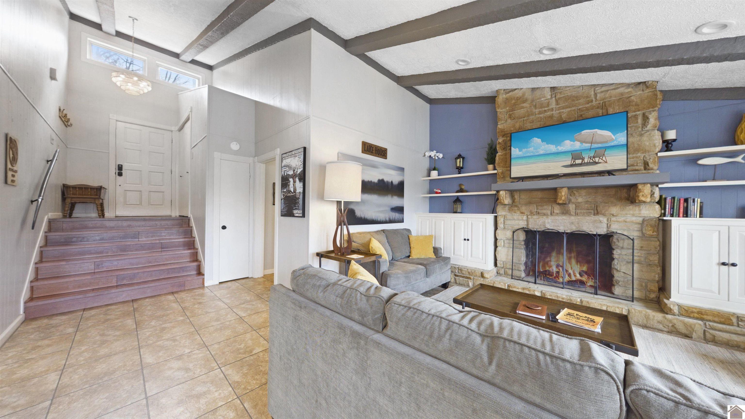 695 Bayshore Unit: Lake Barkley