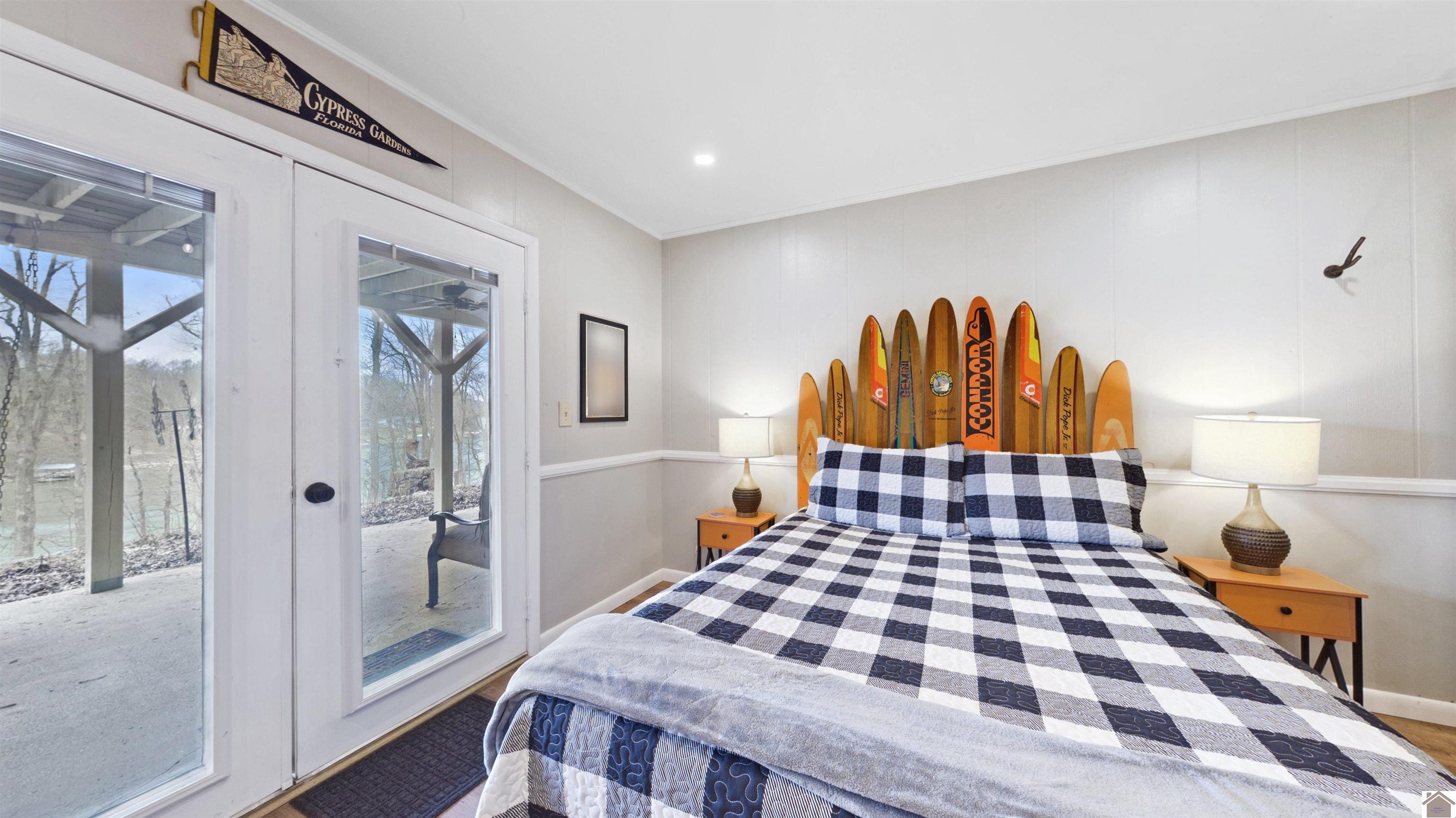 695 Bayshore Unit: Lake Barkley