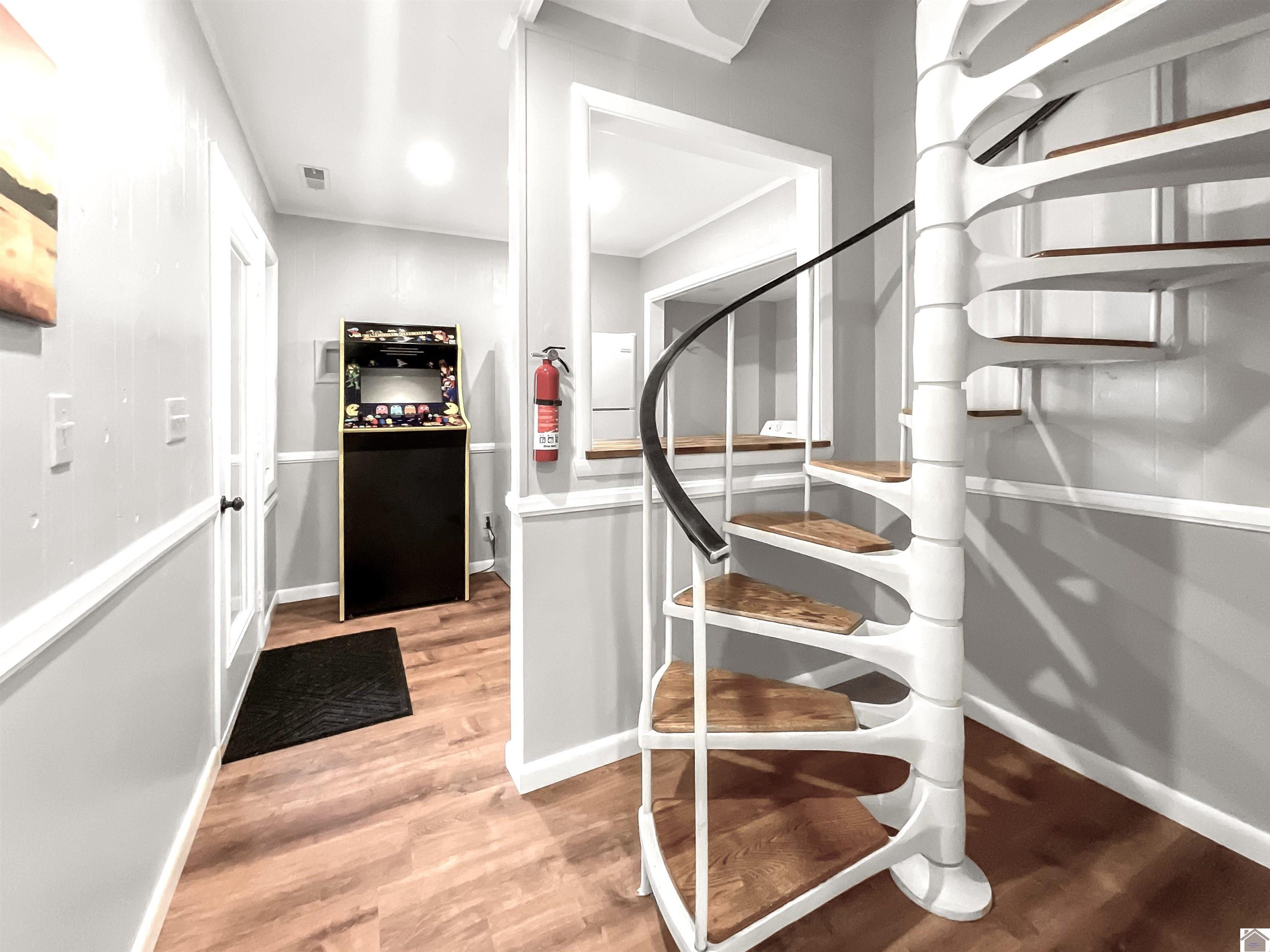 695 Bayshore Unit: Lake Barkley