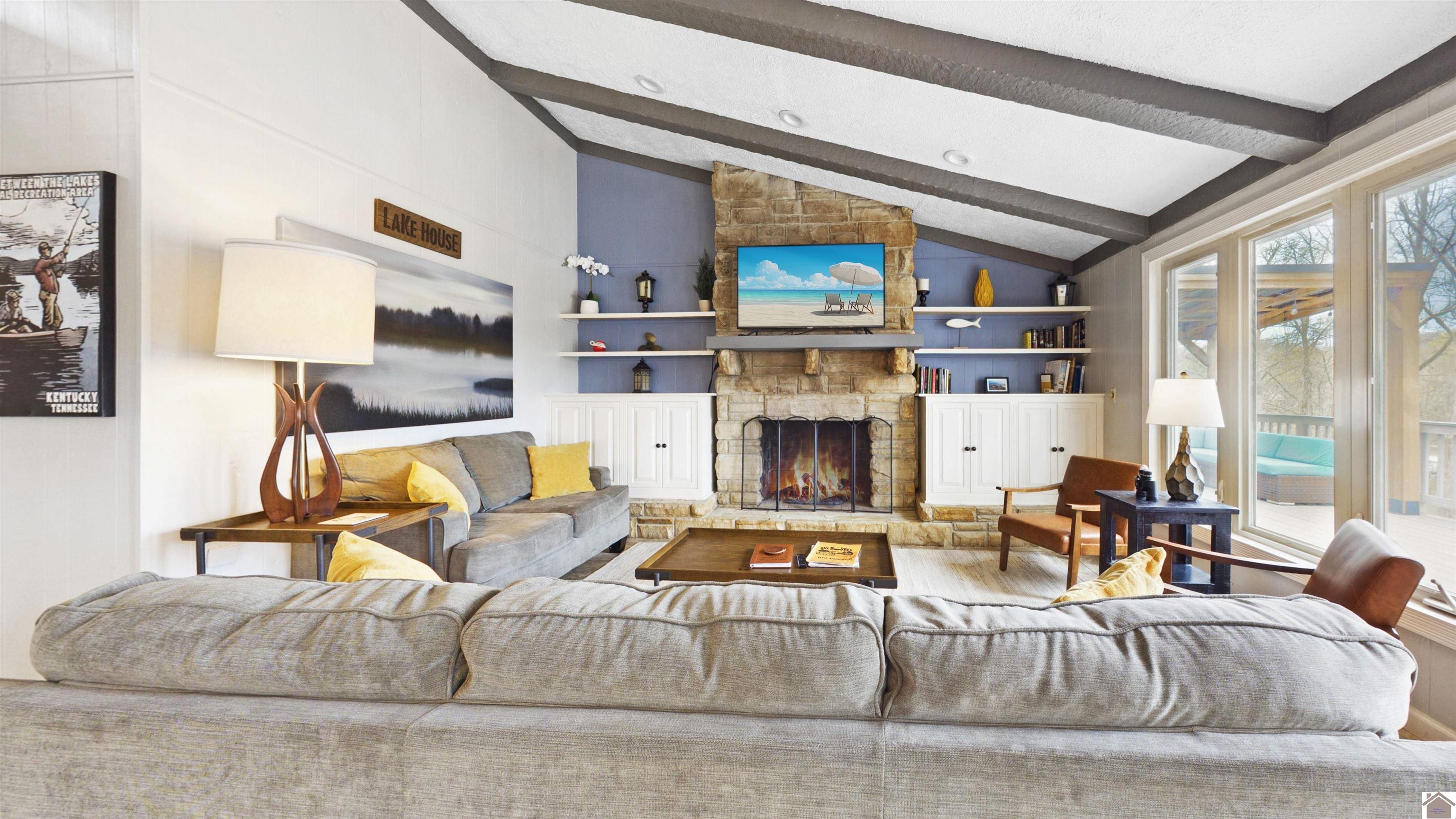 695 Bayshore Unit: Lake Barkley