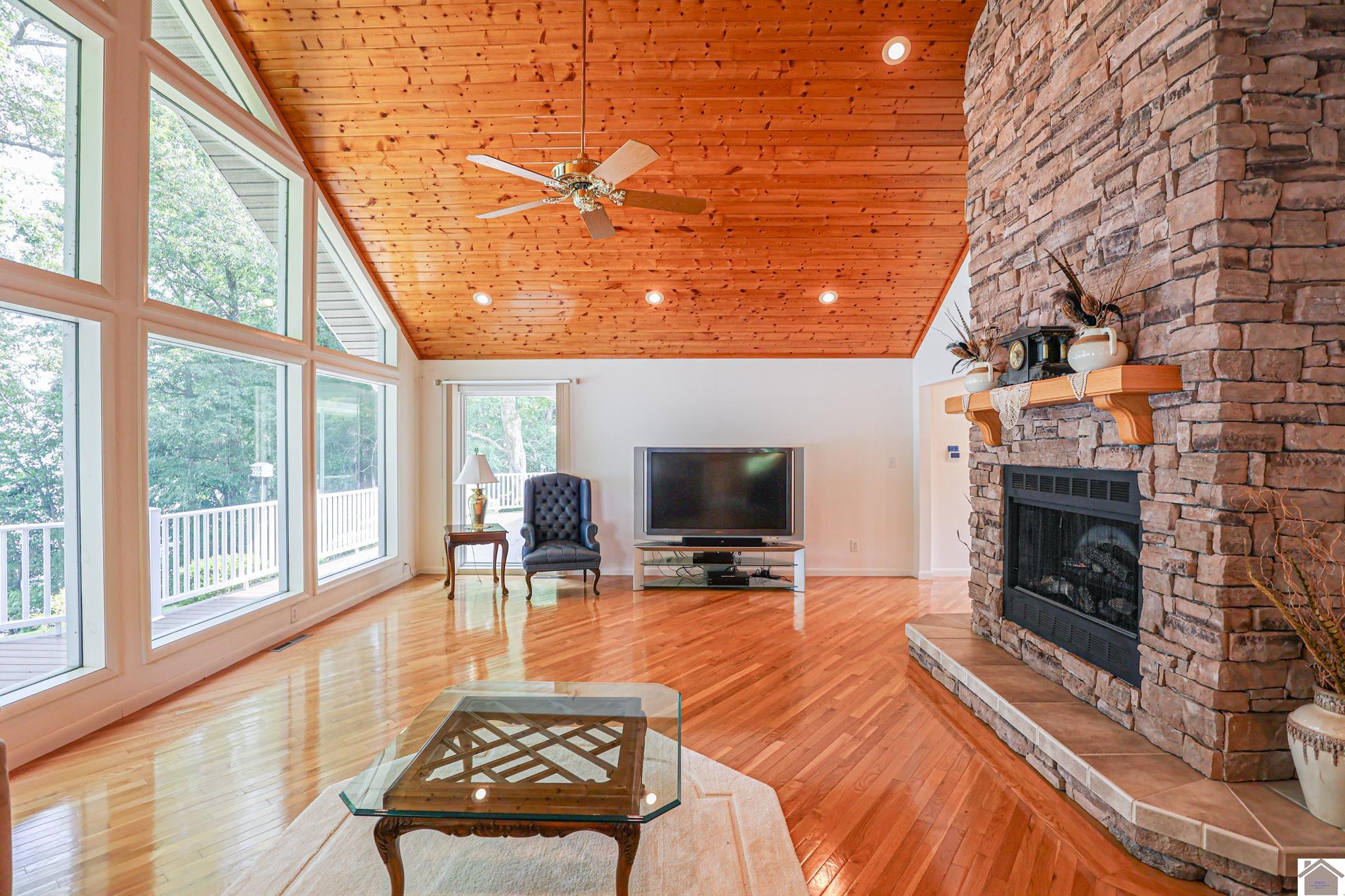 410 Shelton Lane