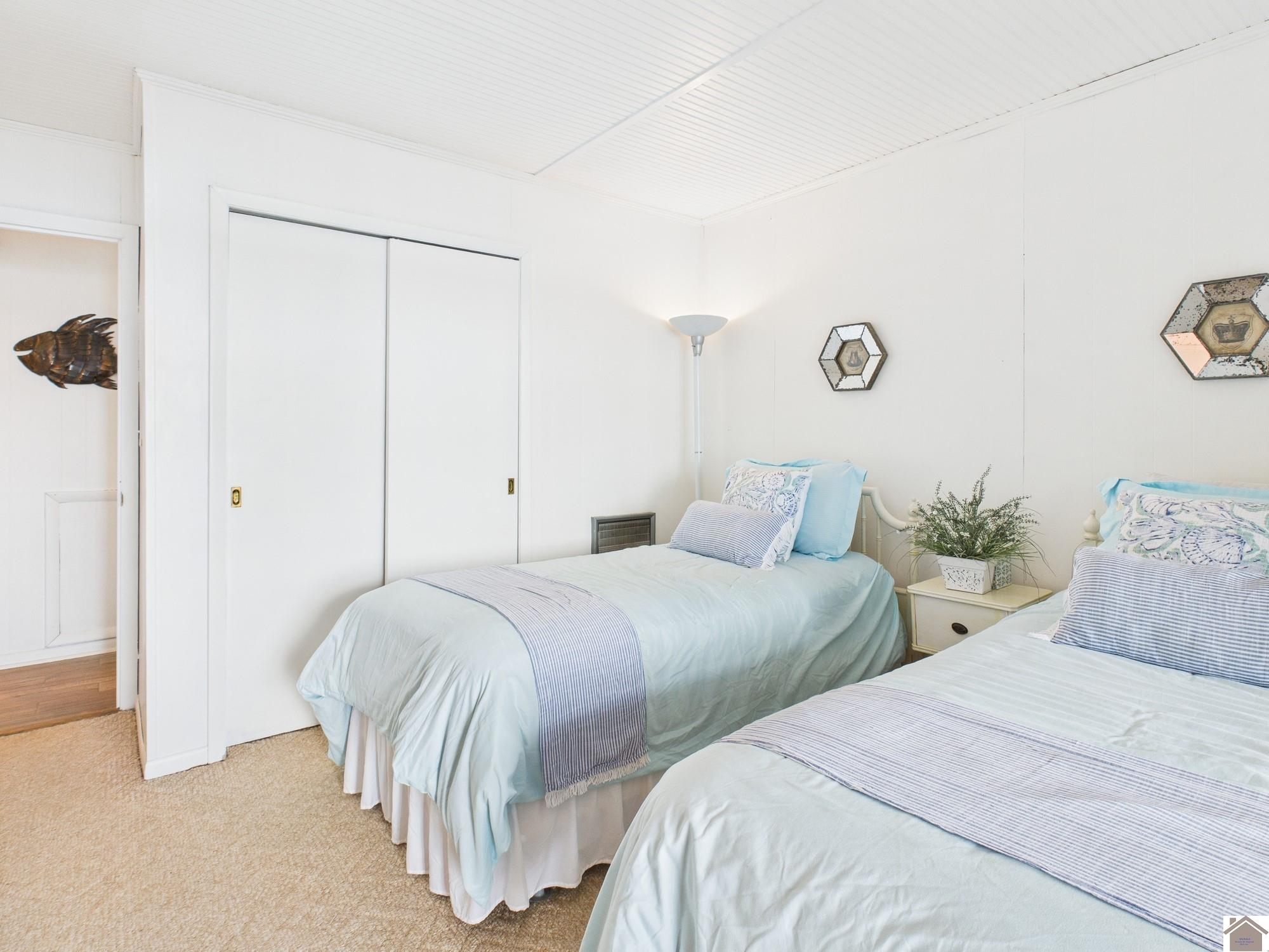 284 Skyline Dr