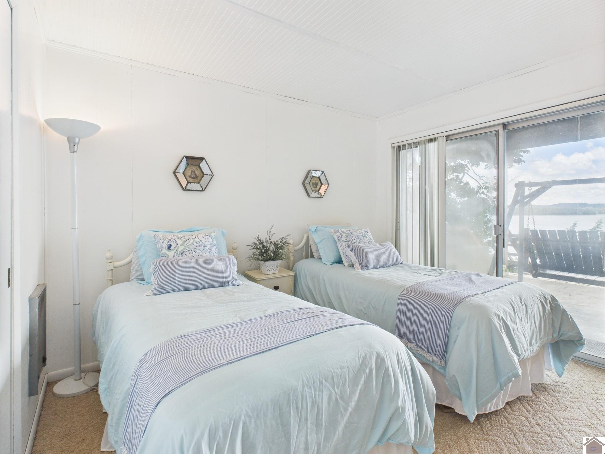 284 Skyline Dr