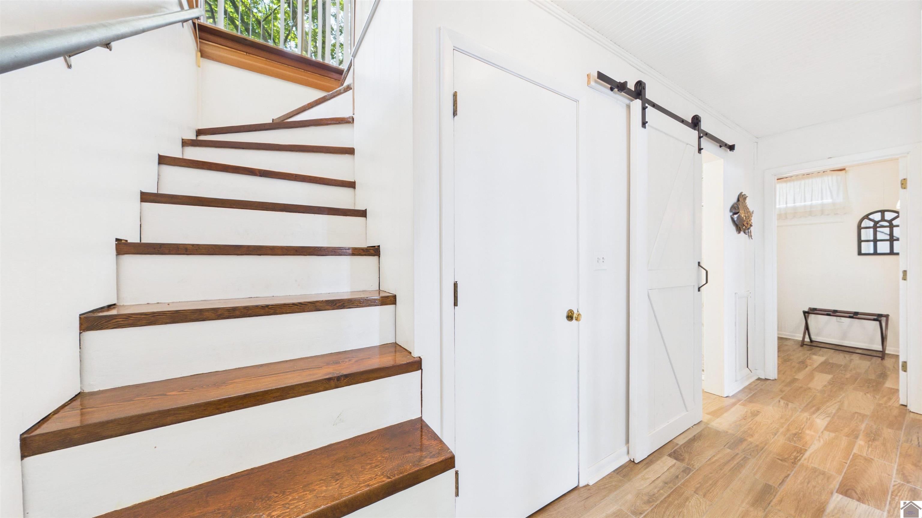 284 Skyline Dr