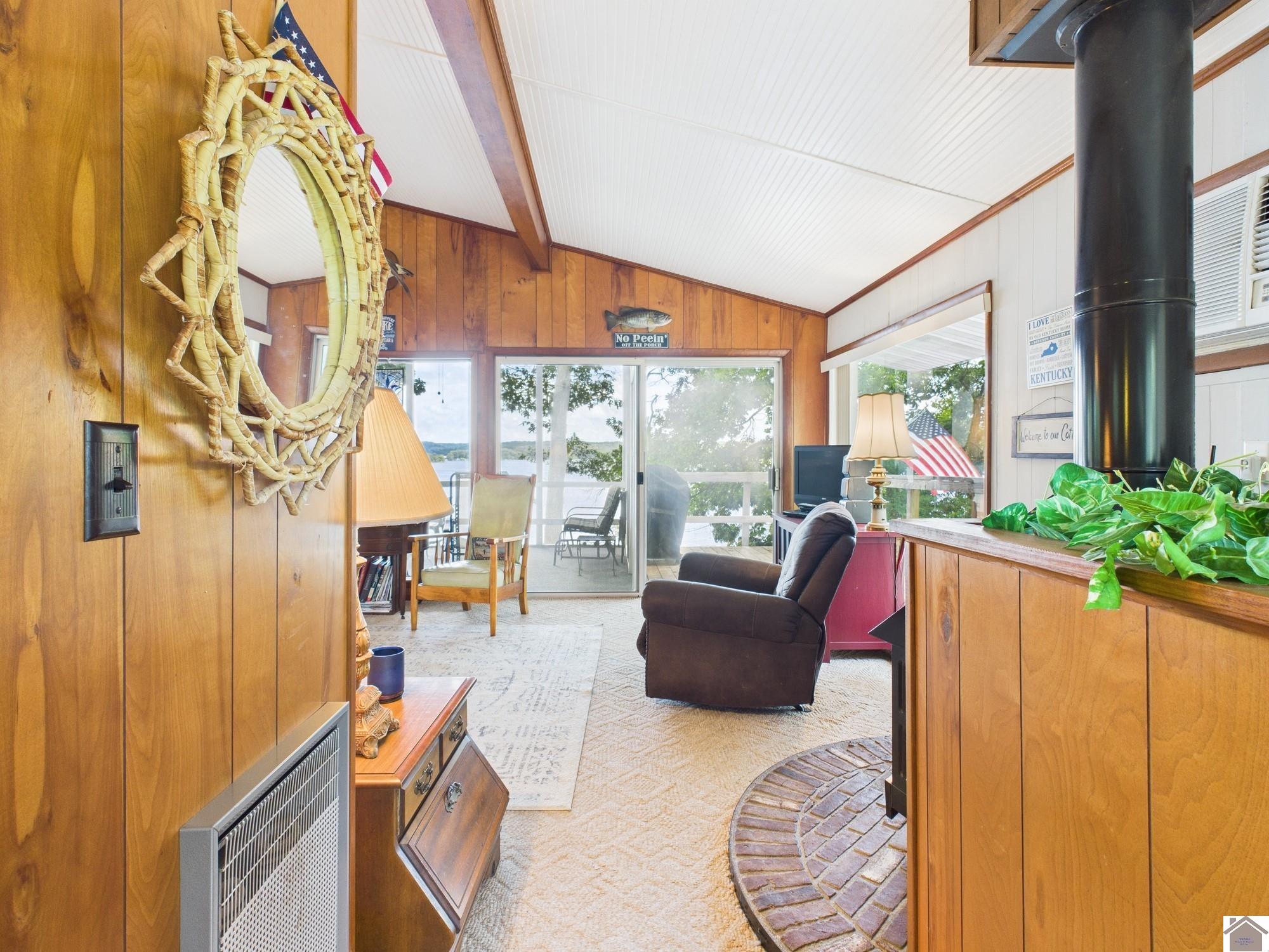 284 Skyline Dr