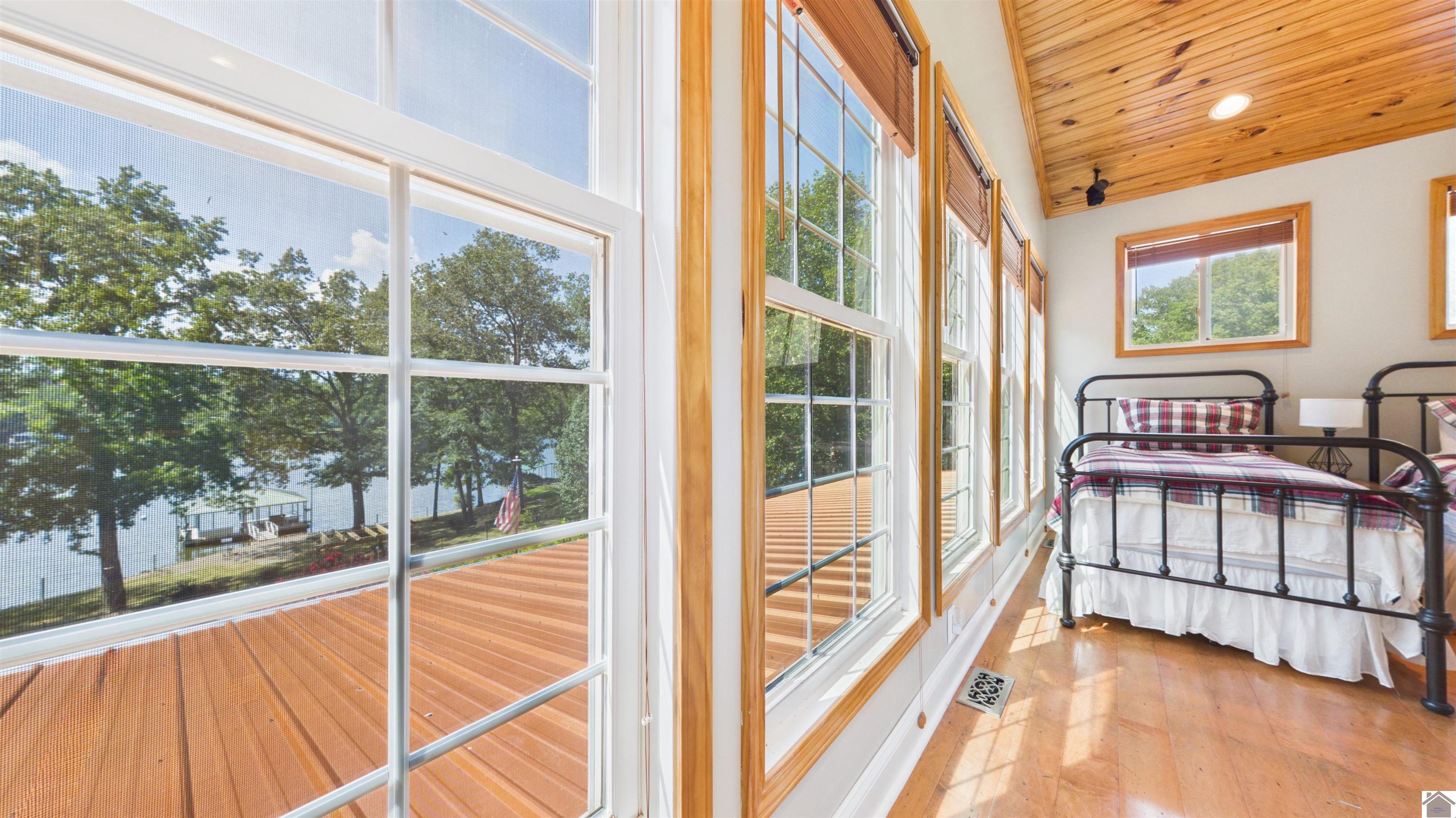 796 Blue Springs Blvd