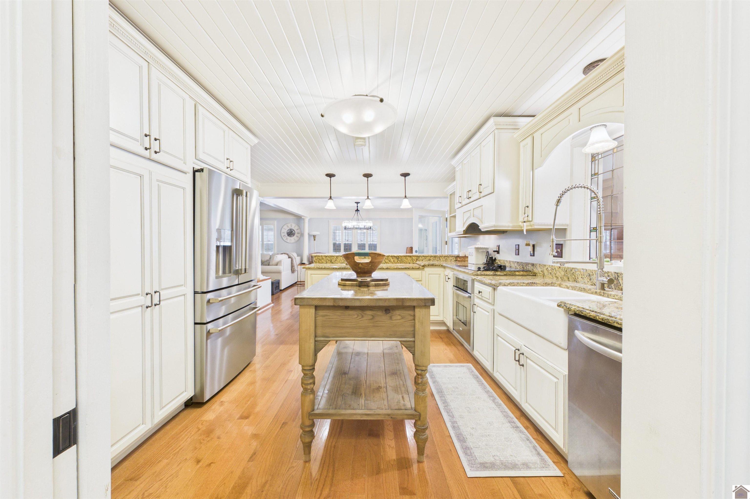 796 Blue Springs Blvd