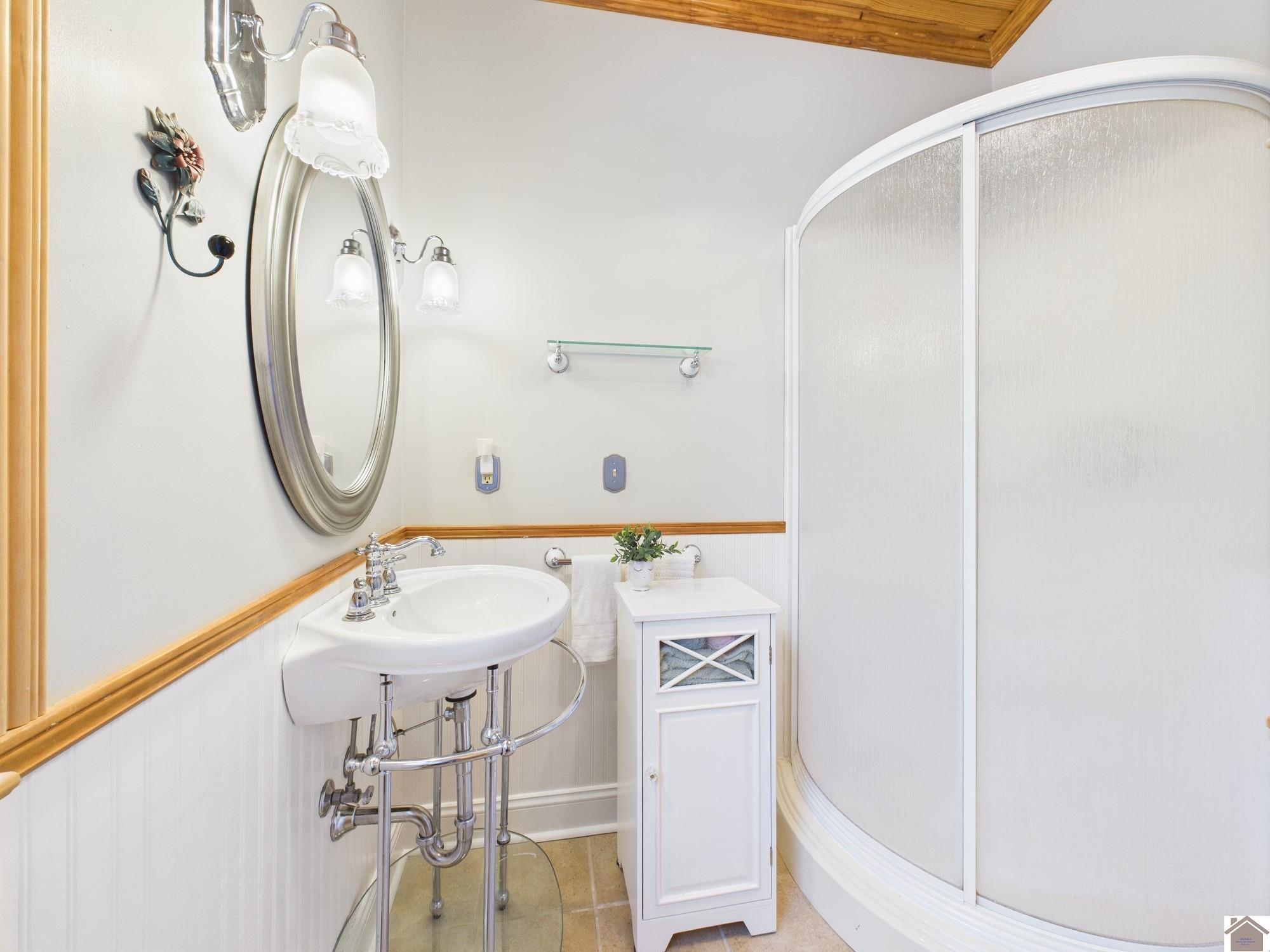 796 Blue Springs Blvd