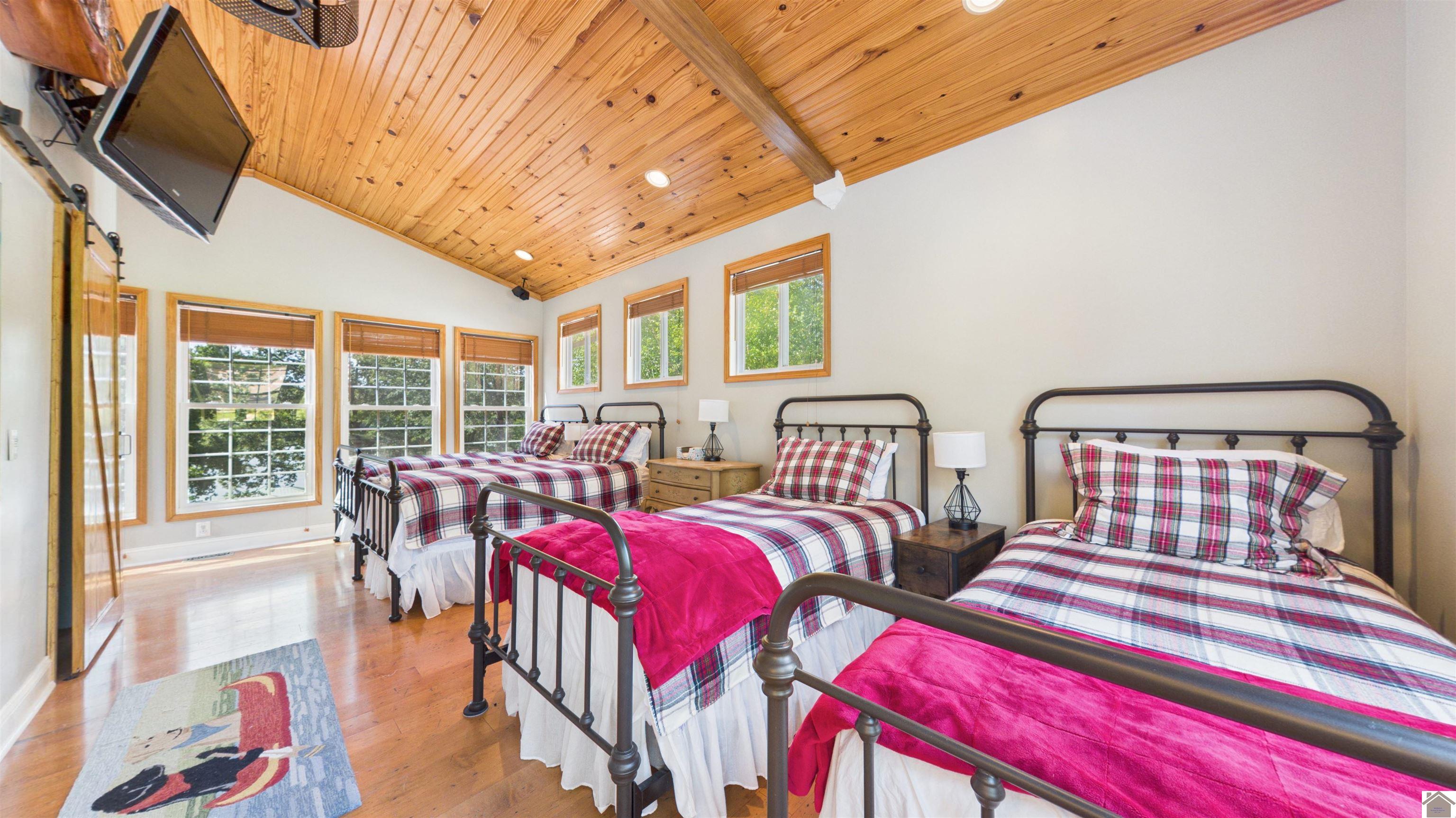 796 Blue Springs Blvd