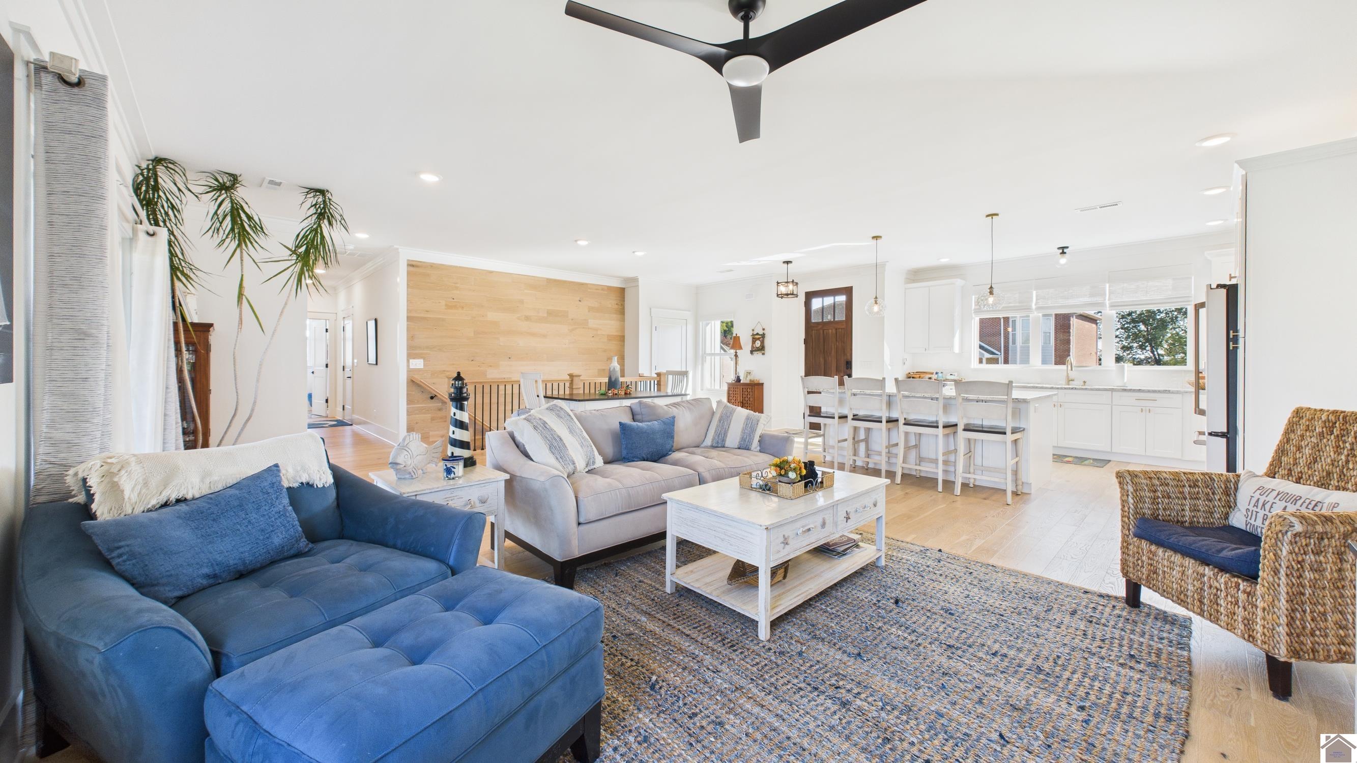 426 Moon Bay Dr