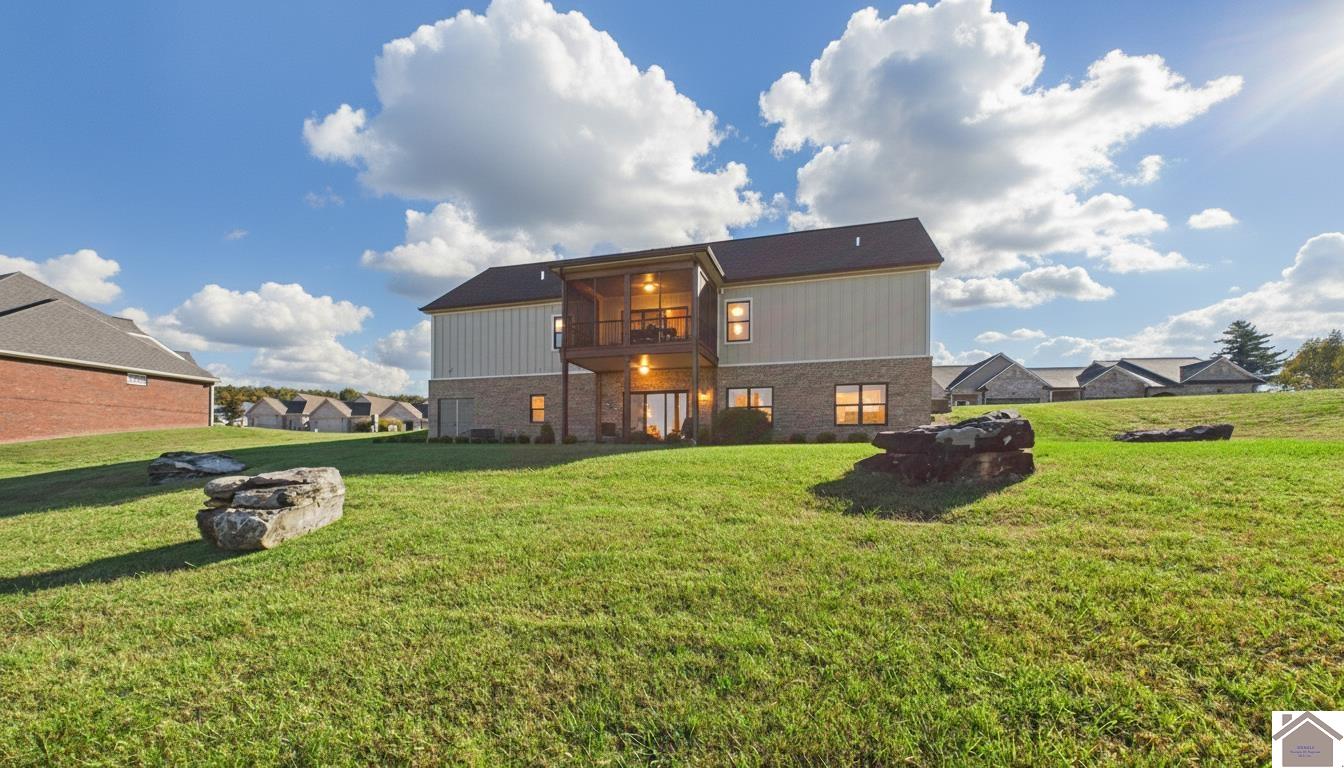 426 Moon Bay Dr
