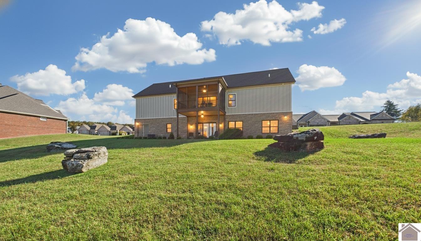 426 Moon Bay Dr