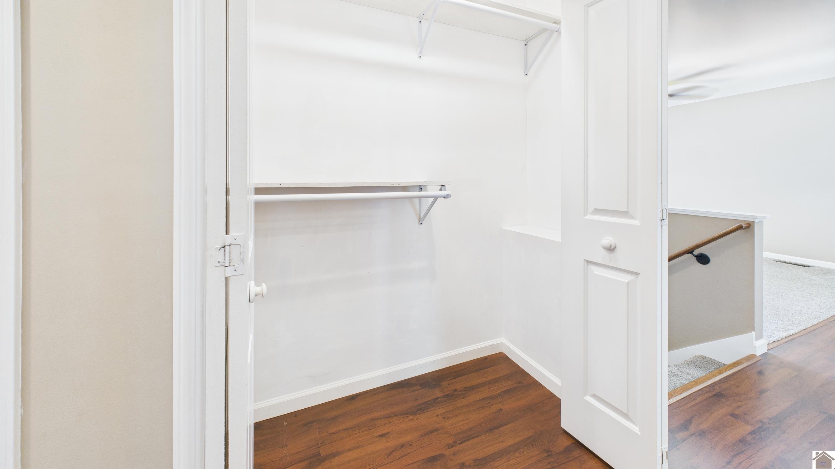 138 DEEPWOOD DRIVE Unit: WESTERN SHORES 111 ~ KENTUCKY LAKE