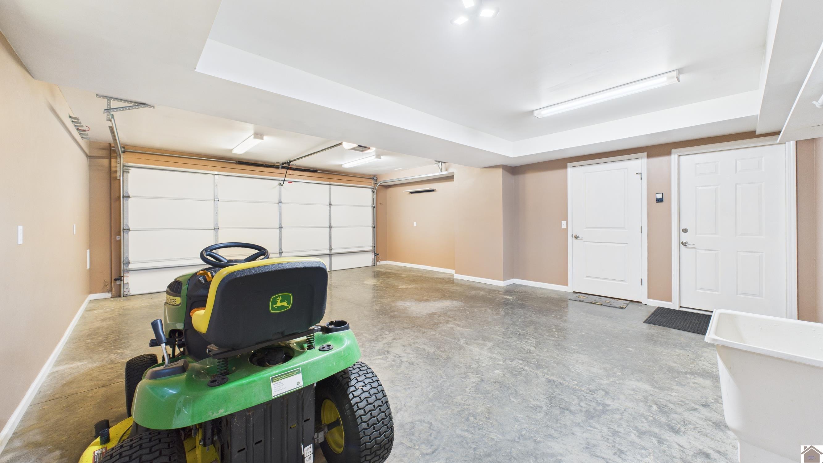 138 DEEPWOOD DRIVE Unit: WESTERN SHORES 111 ~ KENTUCKY LAKE