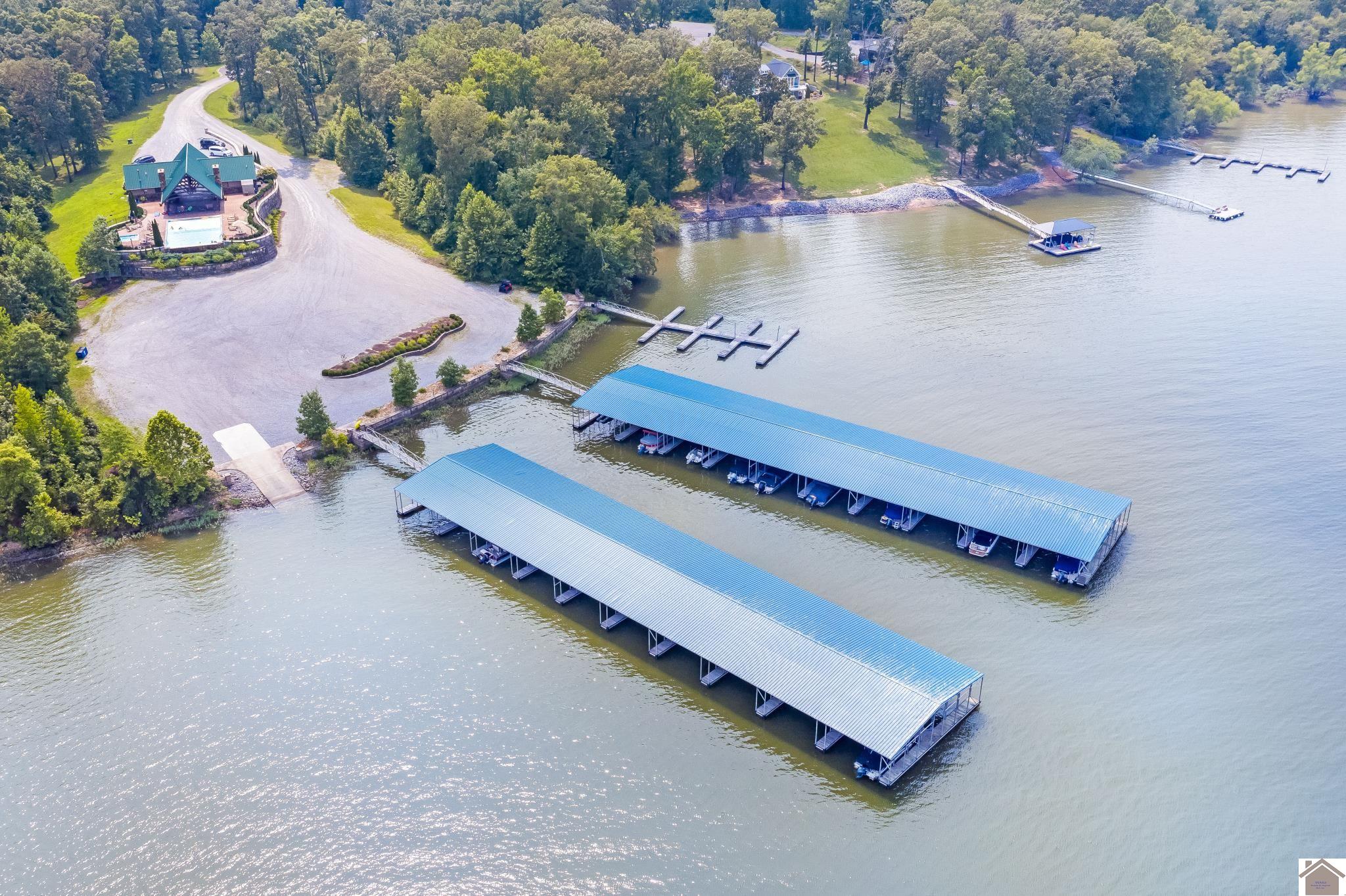 138 DEEPWOOD DRIVE Unit: WESTERN SHORES 111 ~ KENTUCKY LAKE